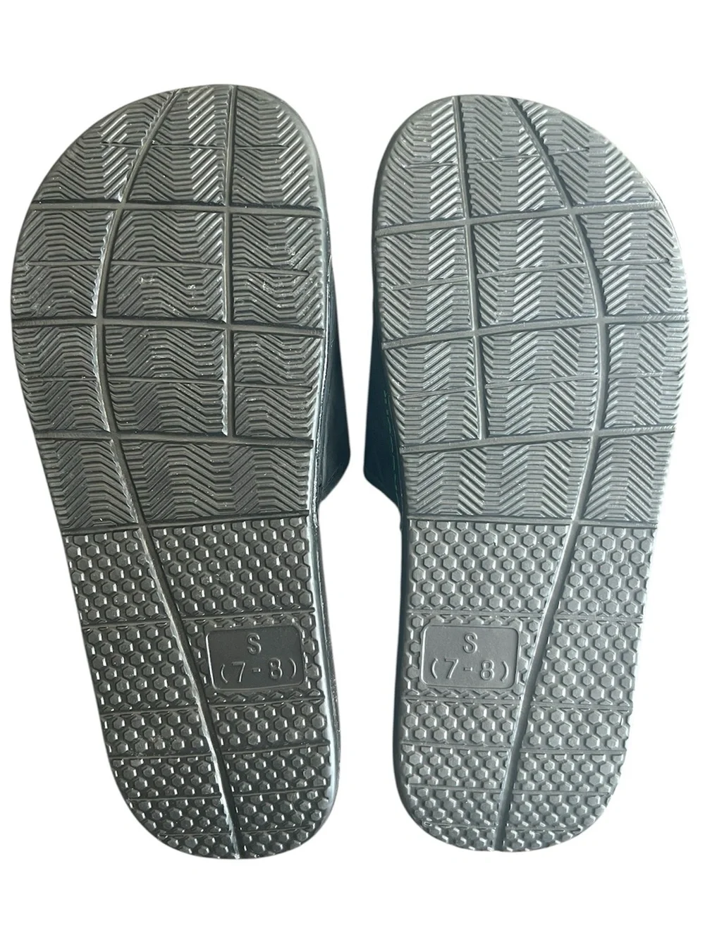 FOCO Oregon Ducks Men’s Black Gel Slide Sandals with Green & Yellow Footbed